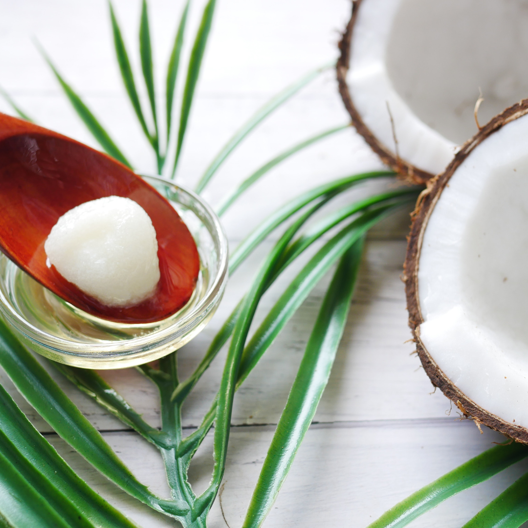 Les bienfaits de l'huile de coco sur le corps et les cheveux : le secret d'une beauté naturelle